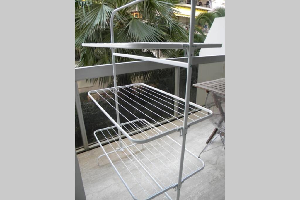 App Le Rocazur Avec Piscine Et Parking En Bord De Mer A 500M Du Centre Ville ม็องตง ภายนอก รูปภาพ